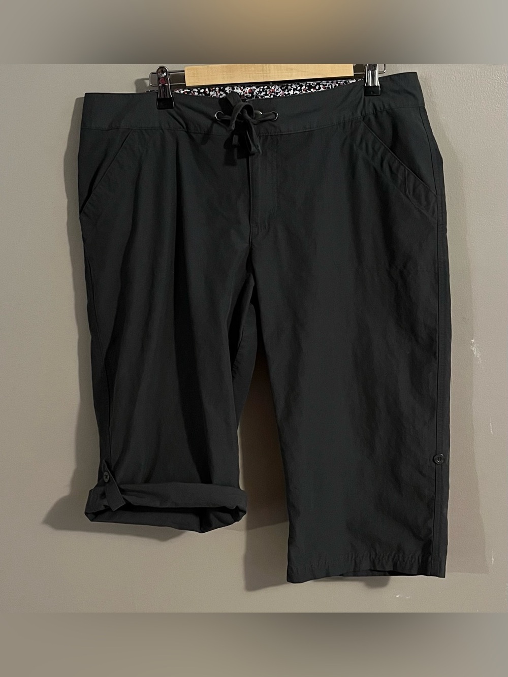 $6❤️Bundled Columbia Capris